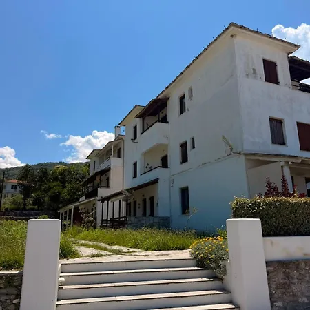 Chorefto Waves Apartment